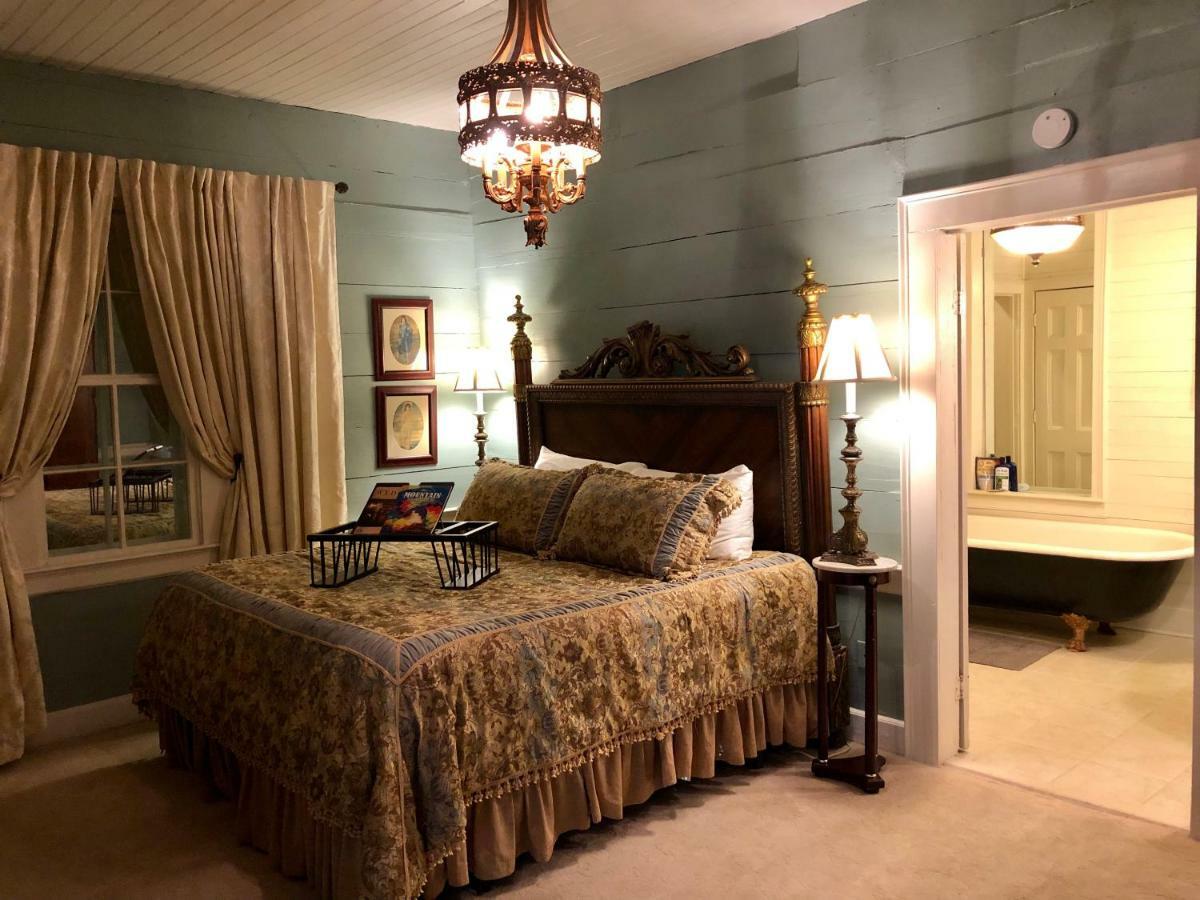 Rabun Manor 5*